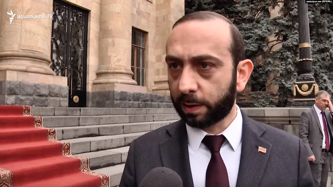 Спікер Нацзборів Вірменії потрапив до лікарні після побиття протестувальниками