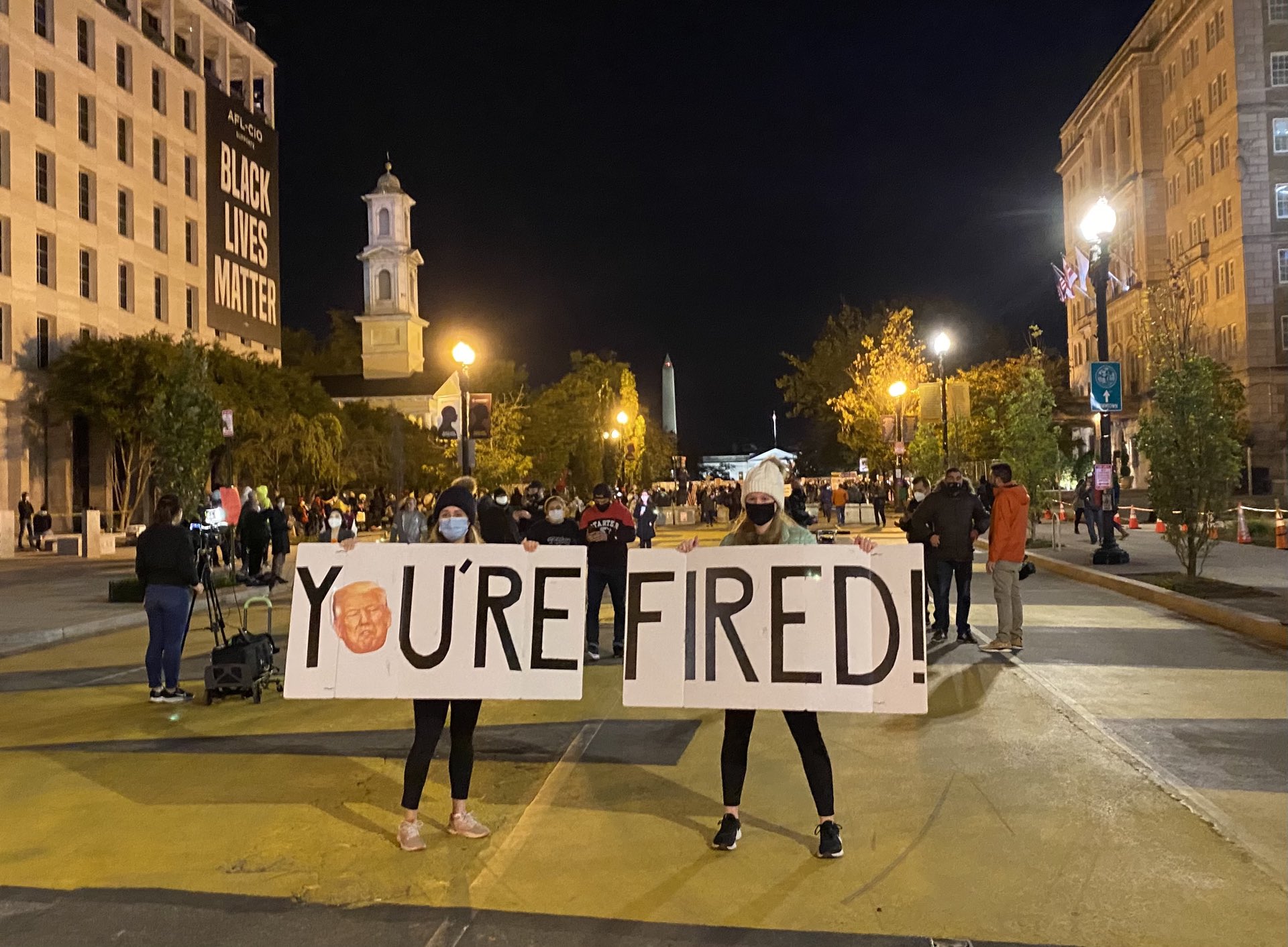 В США проходят протесты из-за подсчета голосов - видео