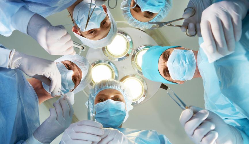 Впервые в Украине: в Черкассах врачи пересадили костный мозг от неродственного донора