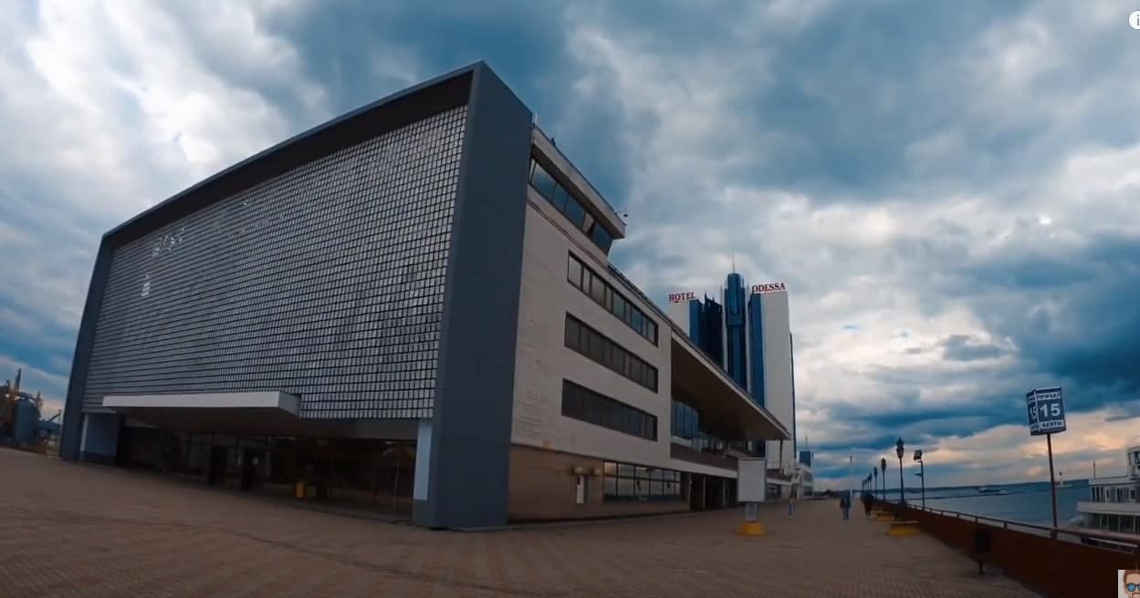 В Одессе больных COVID-19 могут разместить на морвокзале