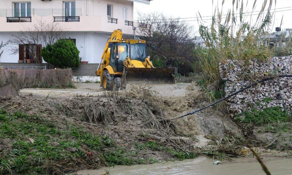 Острів Крит накрили повені: населення евакуюють