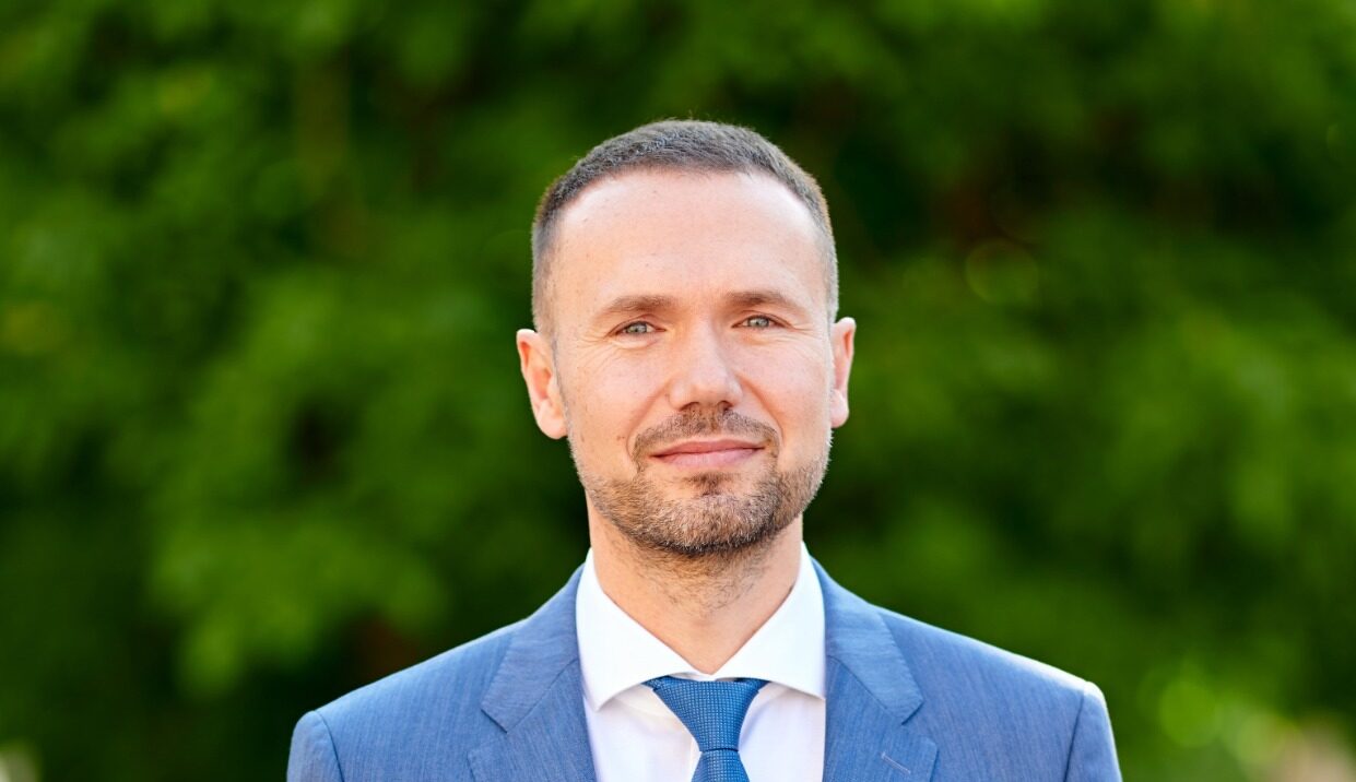 Шкарлет Сергей