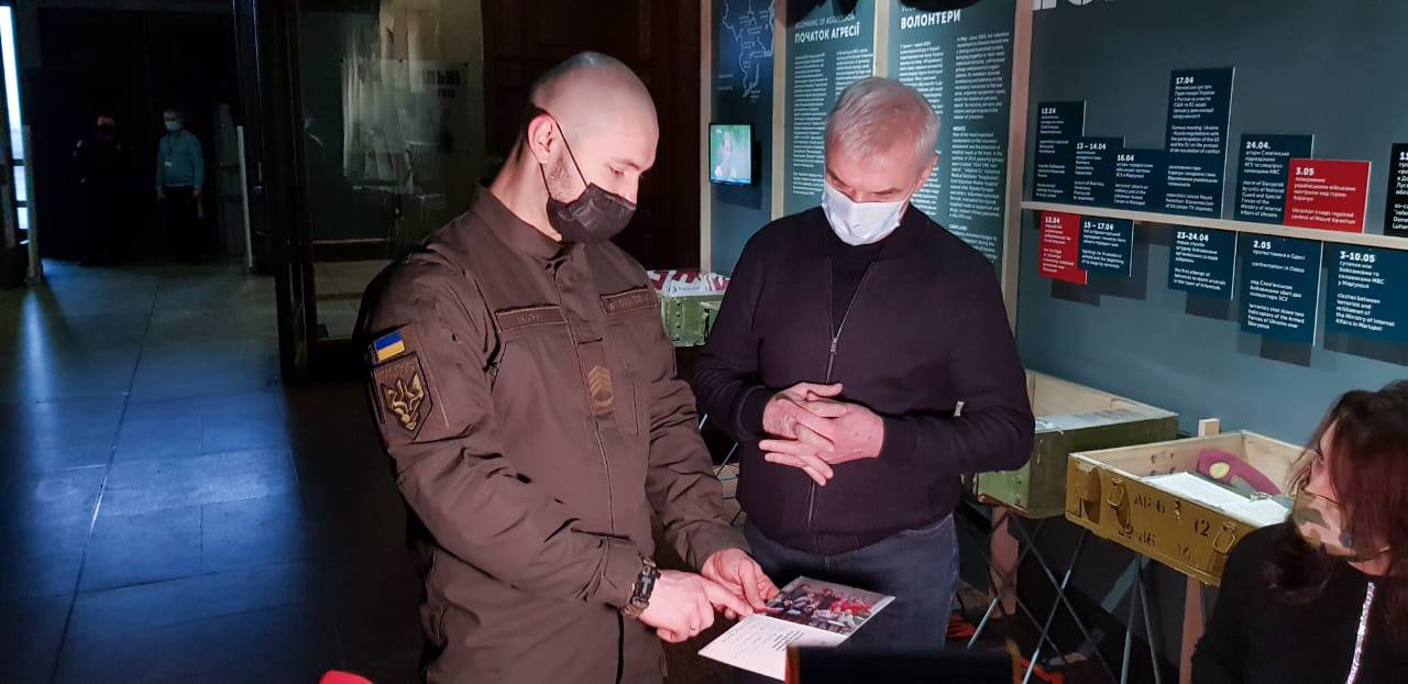 Звільнений із в'язниці Марків передав до музею особисті речі