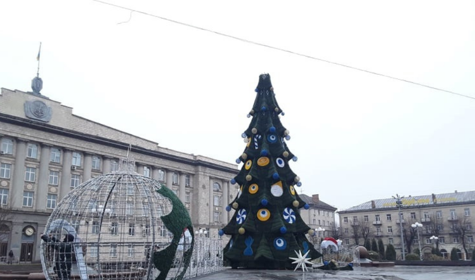 Новогодняя елка в Черкассах