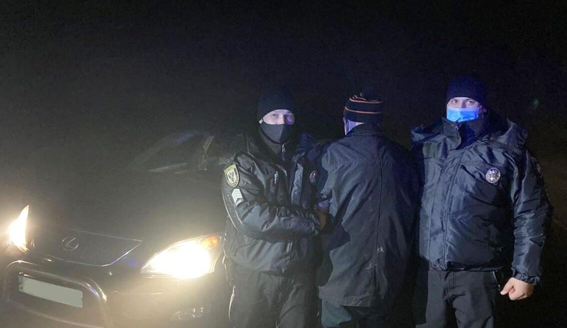 У Чернігівській області пенсіонер залишив свій велосипед і викрав чуже авто