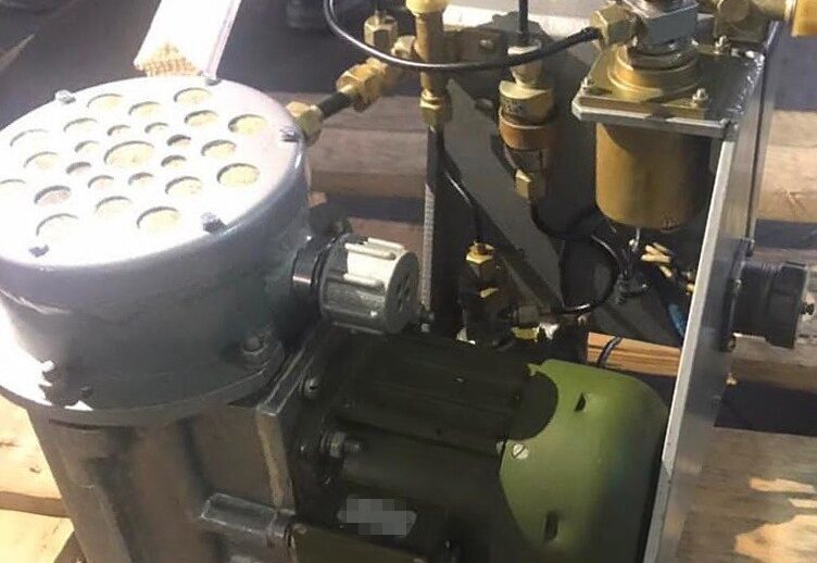 СБУ спіймала чиновників на спробі вивезення військових товарів з України