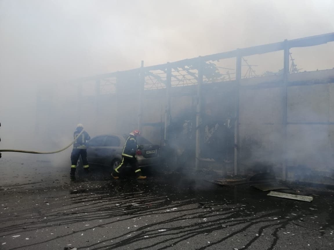 Пожежа на поштовій площі у Києві