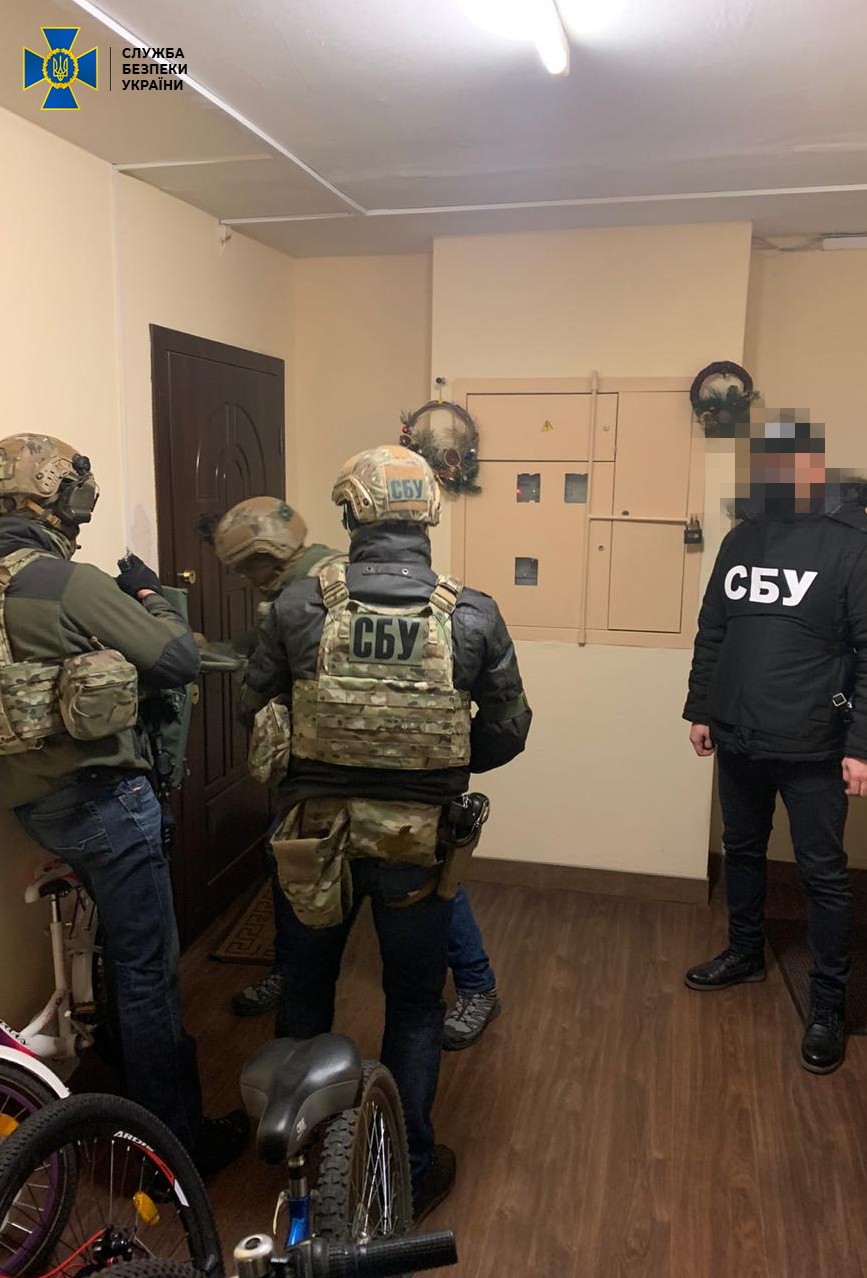 Підробка грошей та документів