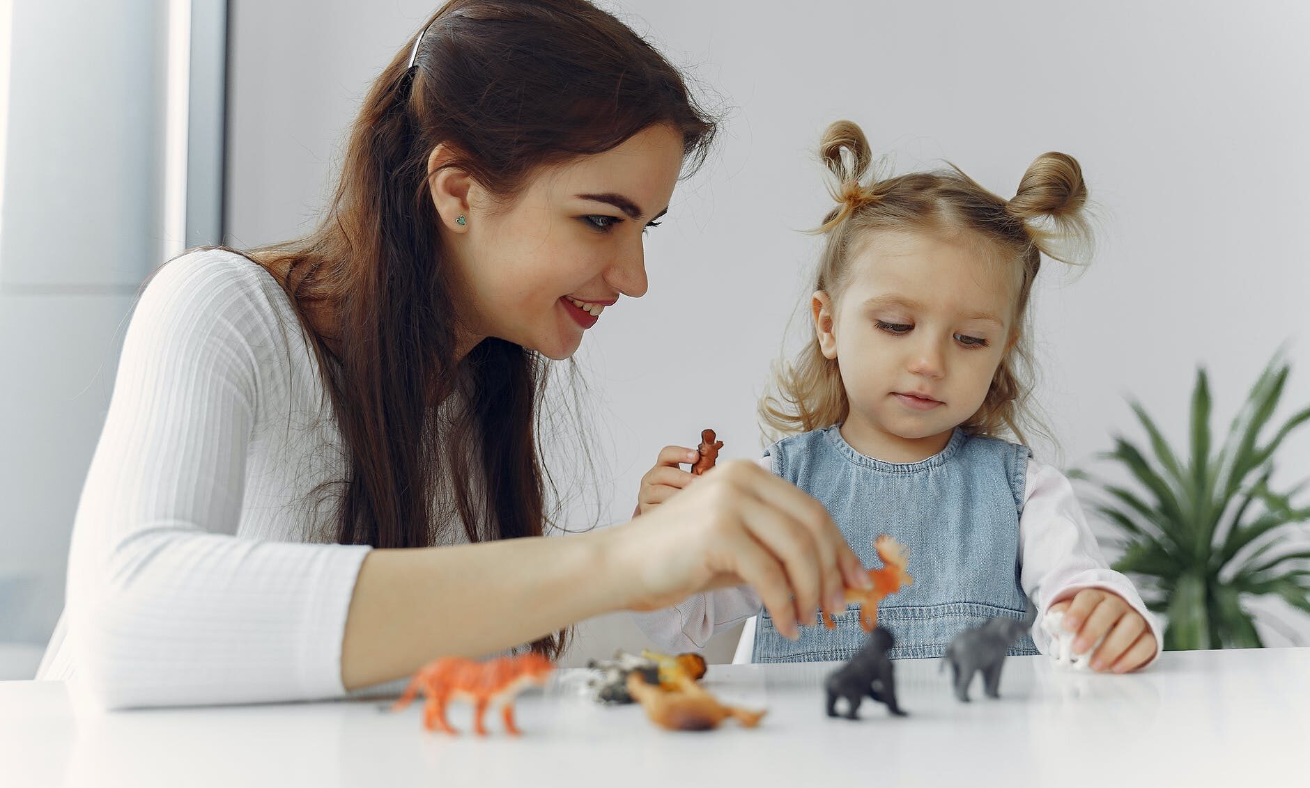 Стало известно, повысят ли зарплаты воспитателям детсадов в 2021 году