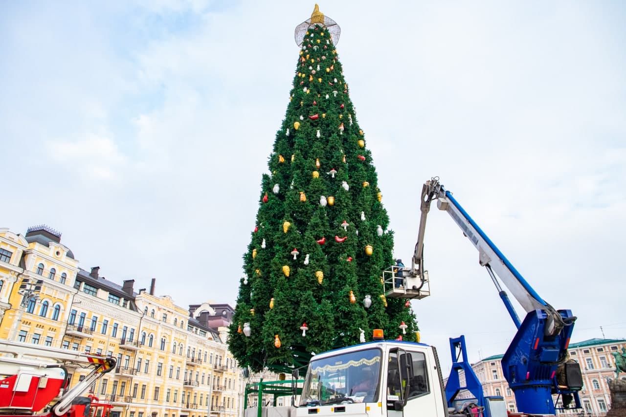 Как выглядит главная елка страны - фото