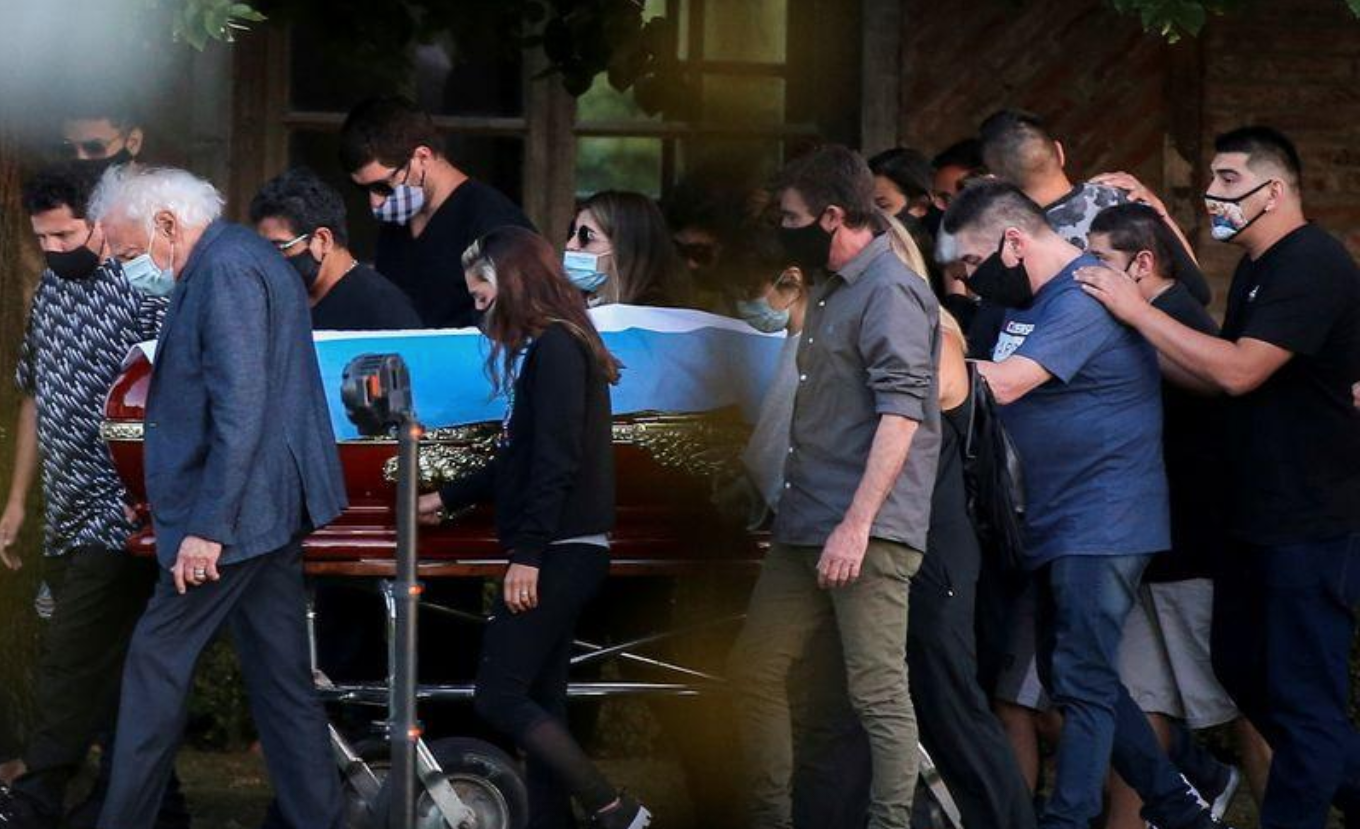 Суд заборонив кремацію аргентинського футболіста Марадони