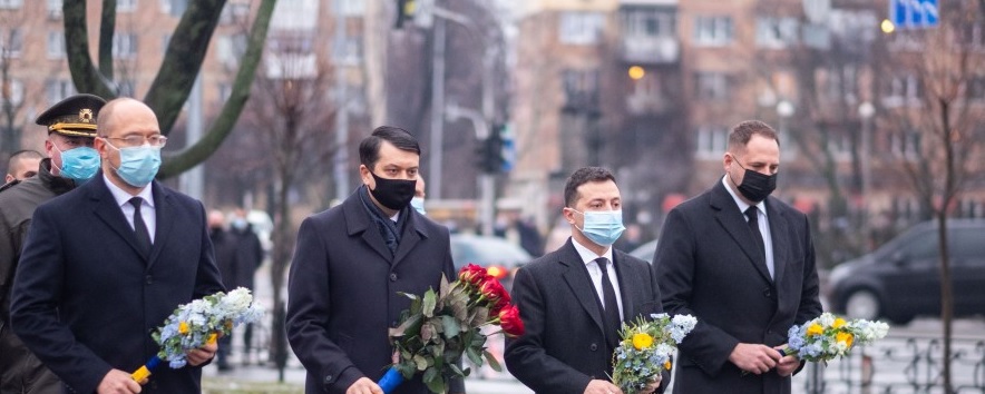 Президент, прем'єр та голова ВР вшанували ліквідаторів аварії на ЧАЕС