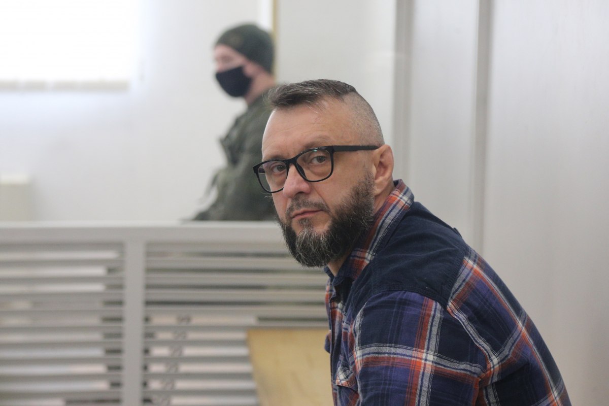 Суд залишив Антоненка під вартою, а Кузьменко - під домашнім арештом (відео)