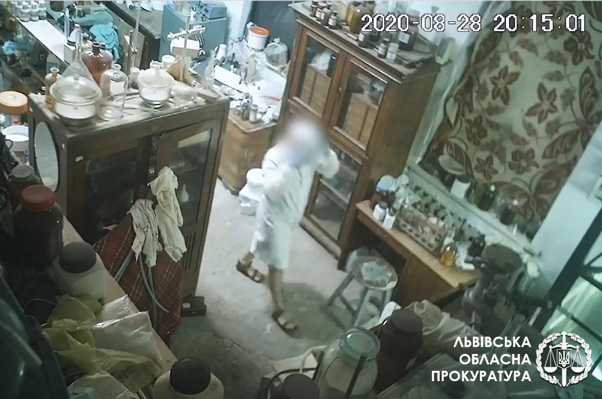 В лаборатории одного из львовских вузов изготавливали метадон