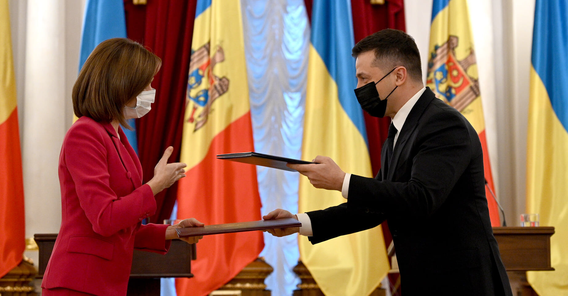 Зеленский и Санду усилили сотрудничество в энергетическом секторе