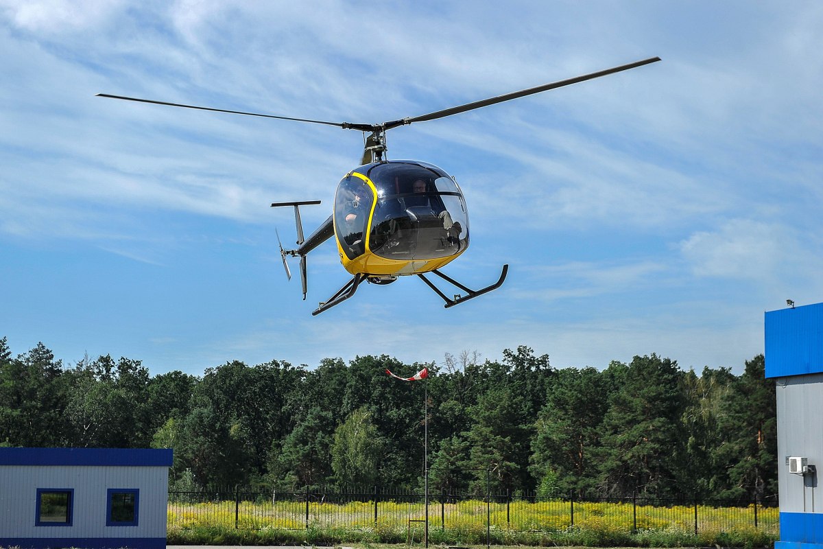 Требовал вертолет и миллион долларов: в Запорожье пьяный хулиган заминировал торговый центр