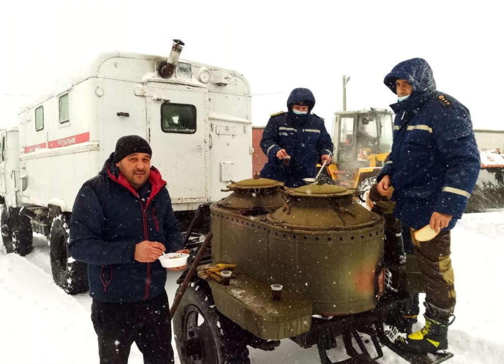 Рятувальники попередили про складні погодні умови в Україні - фото