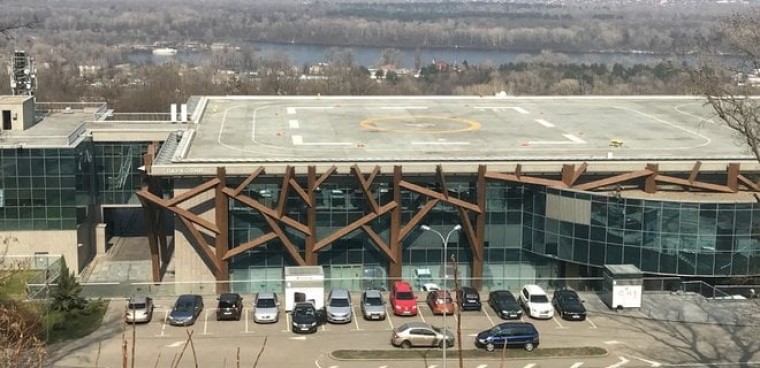 В офісах "слуг" та "ОПЗЖ" офіційно працюють декілька осіб на сотні квадратних метрів - КВУ