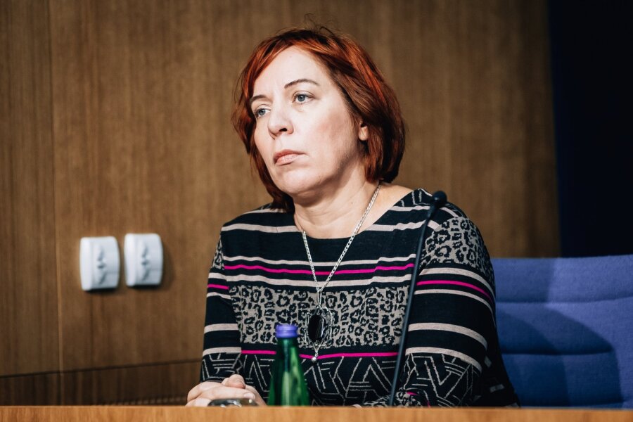 В Эстонии на экс-чиновника возбудили уголовное дело за использование служебного авто