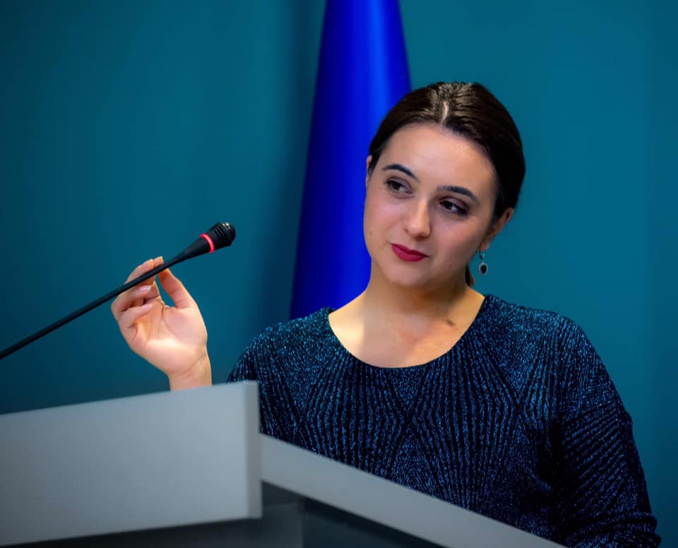 Мендель підтримала Авакова: в Україні є "українська російська мова"