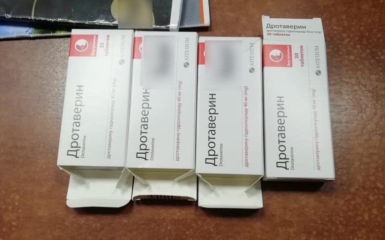 Отруєння семикласниць під Києвом: дівчата вжили по 40 таблеток медпрепарату