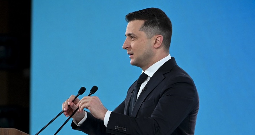 Зеленский отправил главнокомандующего ВСУ на Донбасс