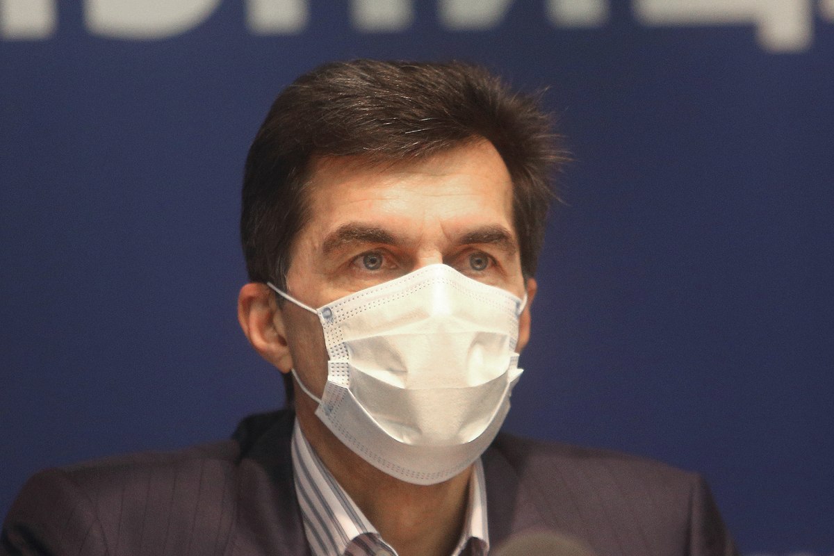 Уряд звільнив очільника "Укрзалізниці" Жмака