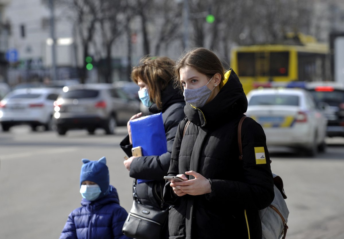 В Хмельницком усиливают карантинные ограничения: что запрещено