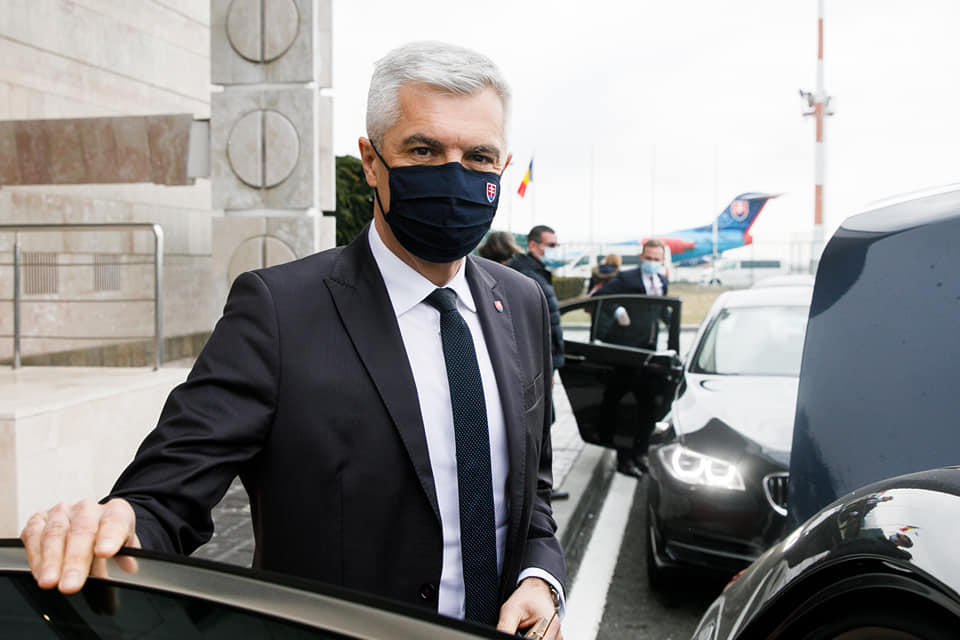 Глава МЗС Словаччини вибачився за жарт прем'єра щодо України