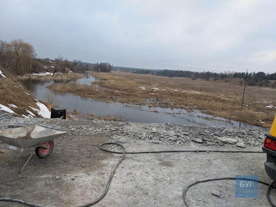 Обвал мосту на Волині