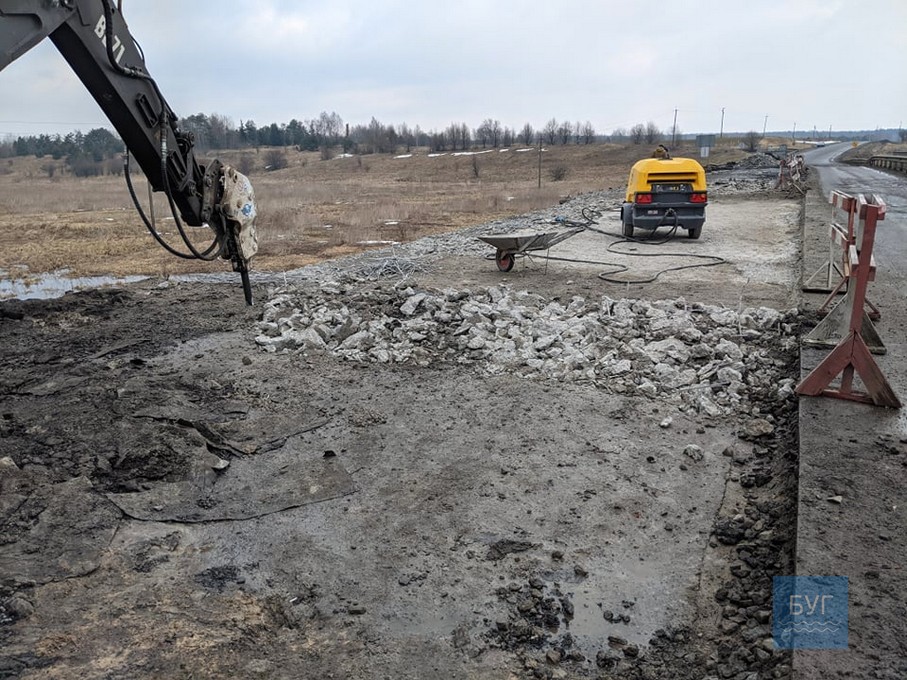 Обвал мосту на Волині