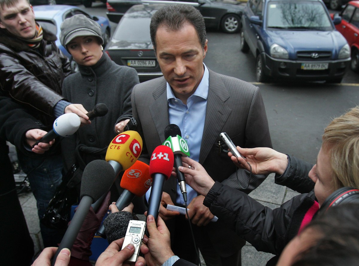 Бывшему министру транспорта вручили подозрение в похищении бизнес-партнера