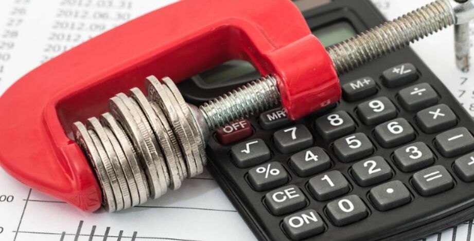 В Україні хочуть підвищити податки та запровадити нові збори