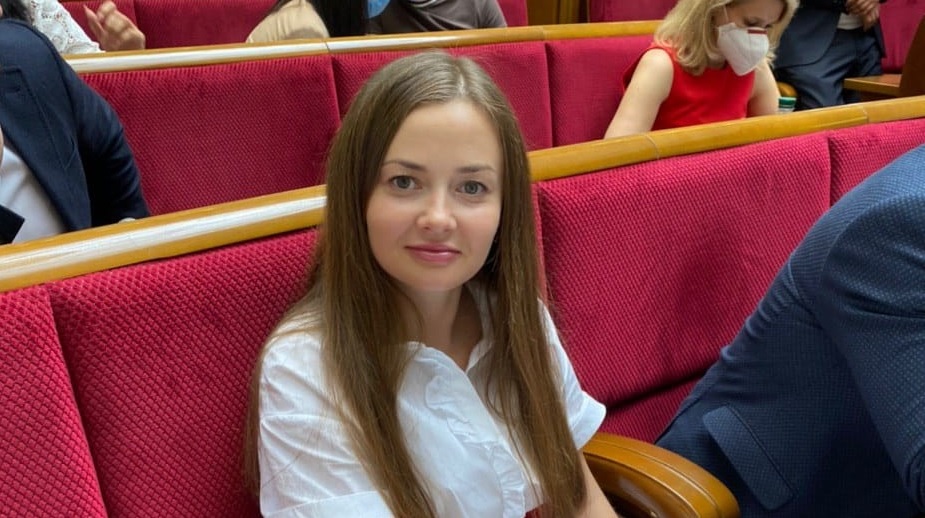 "Слугу народу" оштрафували за корупцію: заплатить 3400 грн