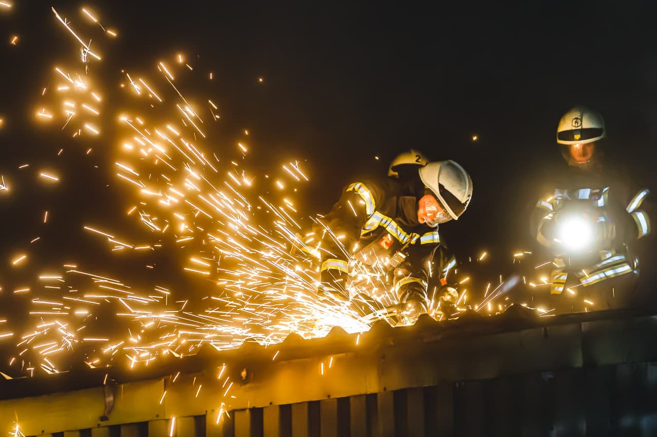 Підлітки спалили будинок багатодітної родини в Одеській області - фото