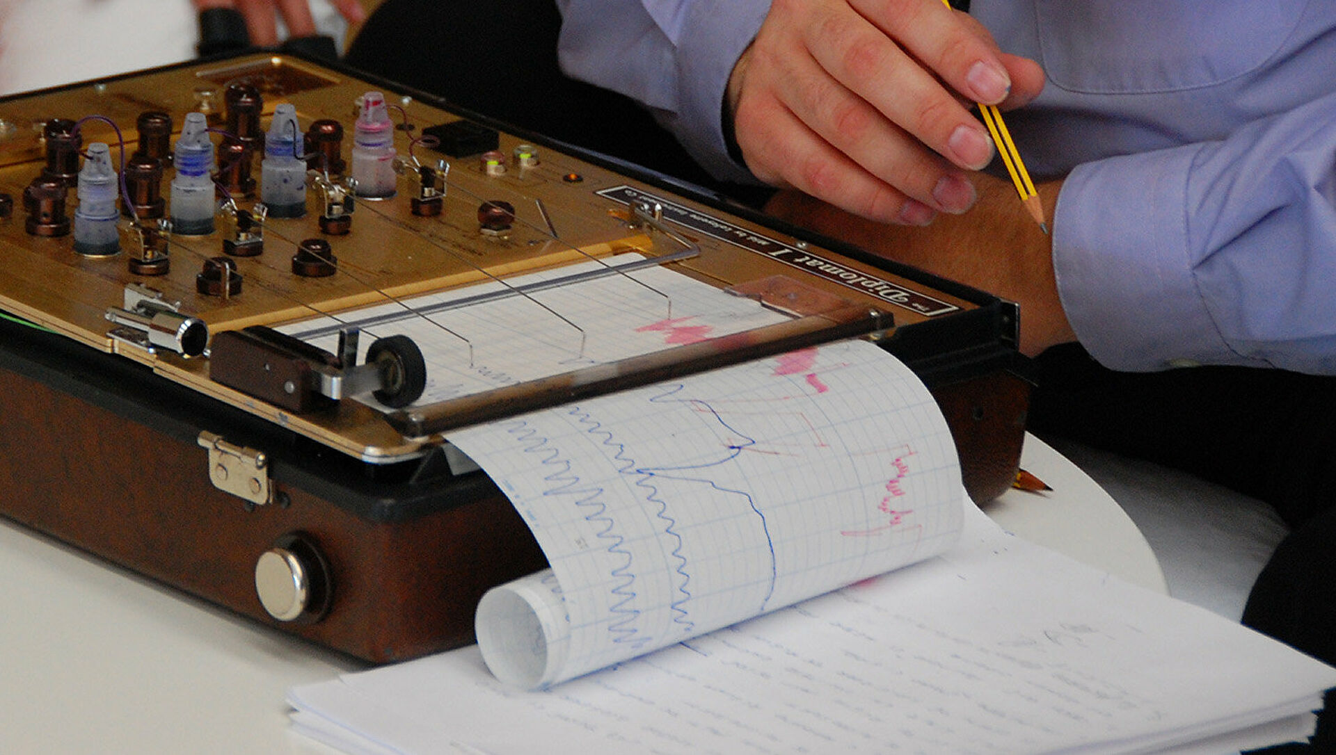 Українських митників перевірятимуть на детекторі брехні