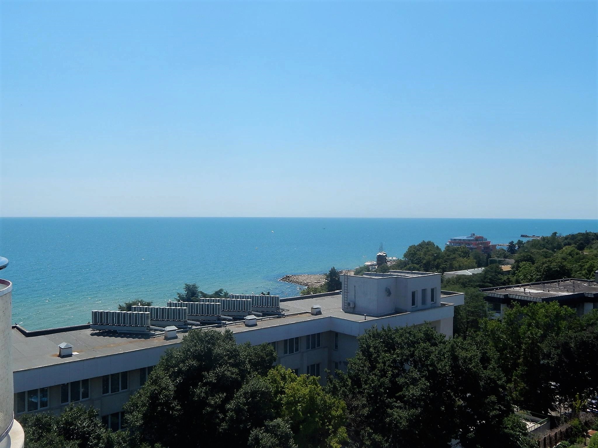 До України повернеться спека до +35: прогноз Укргідрометцентру