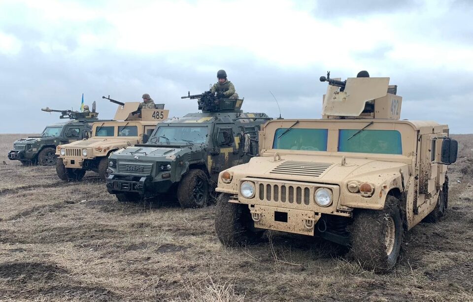 В Донецькій області військові тренуються давати відсіч росіянам