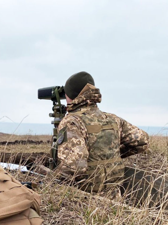 Война на Донбассе: украинский защитник получил ранения в результате вражеских обстрелов