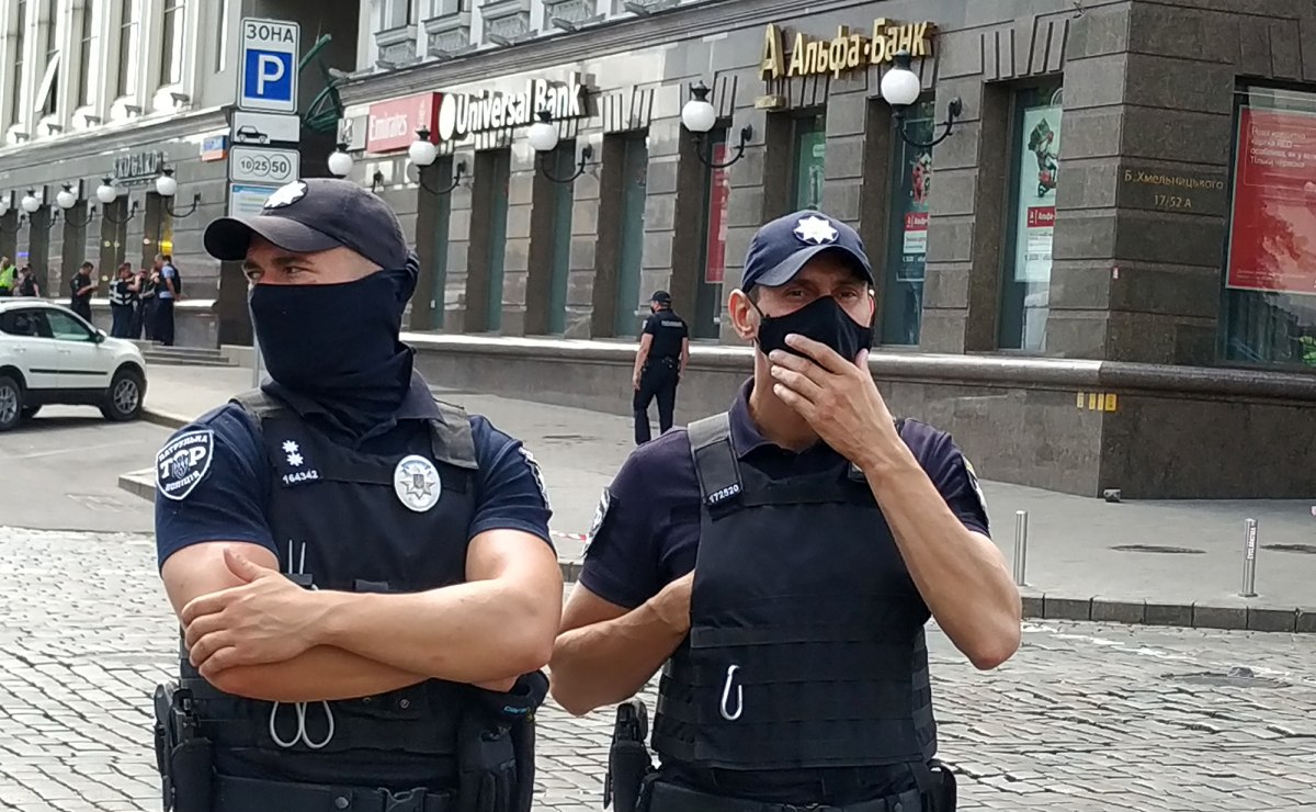 Юрист: карантин - не підстава для комендантської години