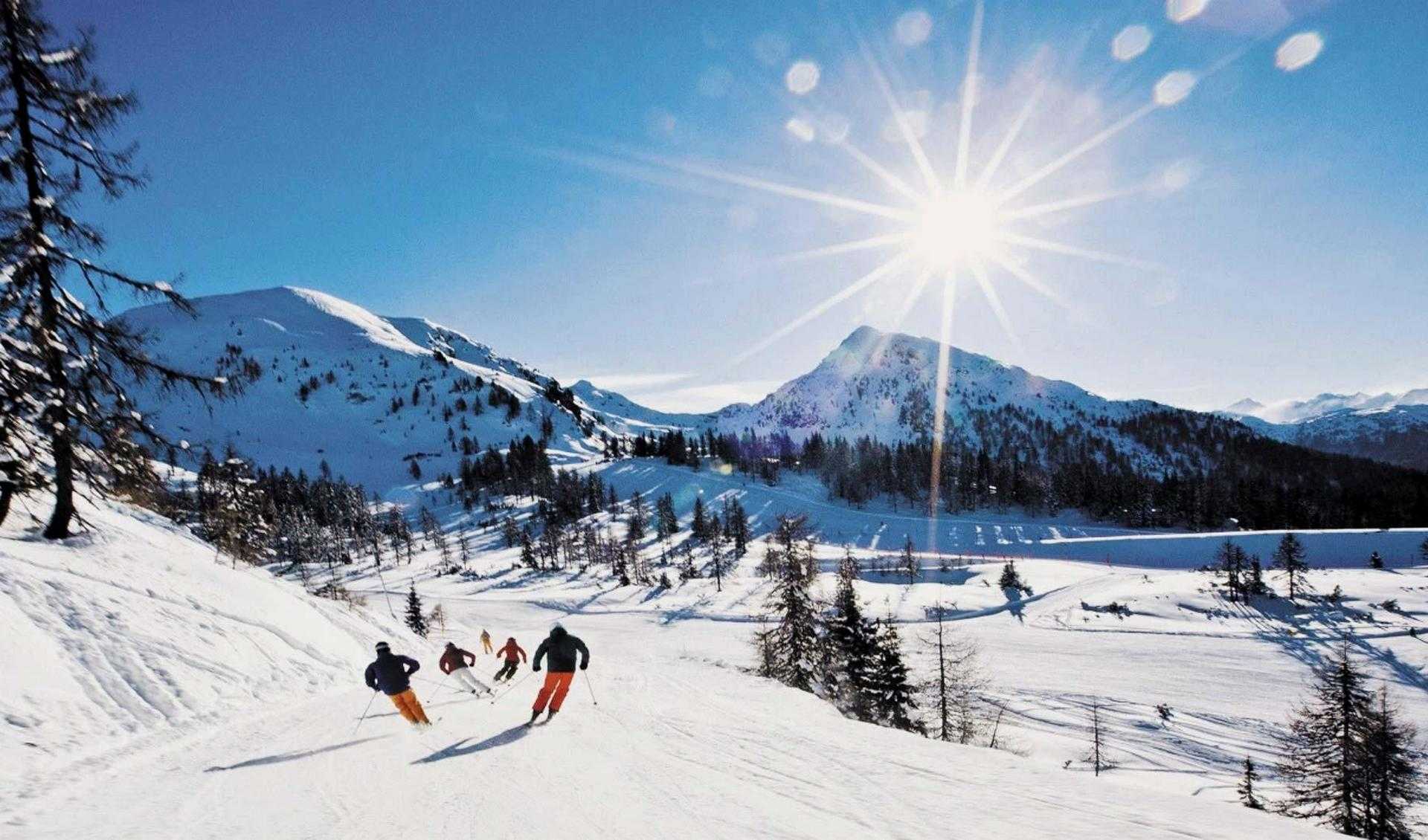 "Буковель" возобновил свою работу после закрытия (видео)