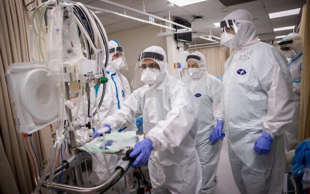 Понад 1200 нових хворих на коронавірус виявили в Україні: дані на 13 серпня