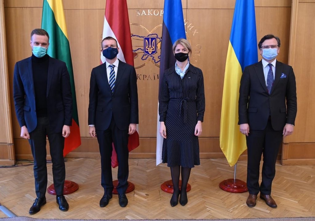 Глави МЗС країн Балтії прибули до Києва