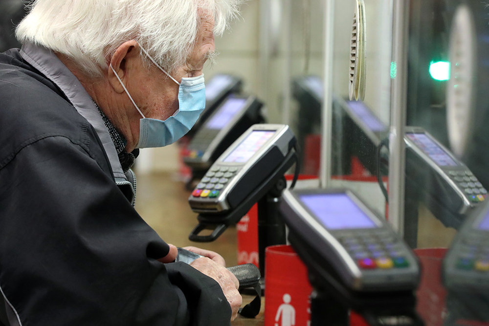 З жовтня окрема категорія пенсіонерів отримає доплату - міністр