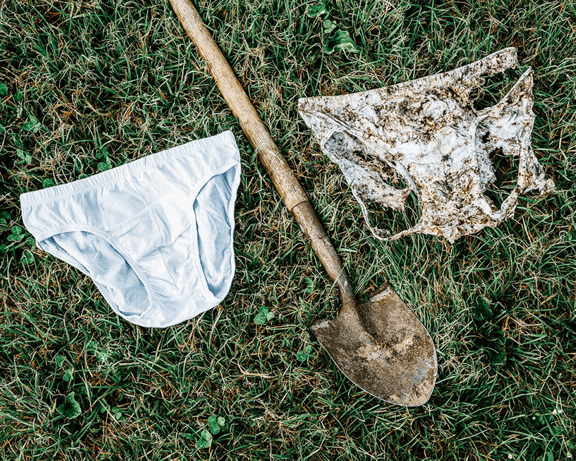 В Швейцарии фермеры закопают трусы, чтобы исследовать качество почвы