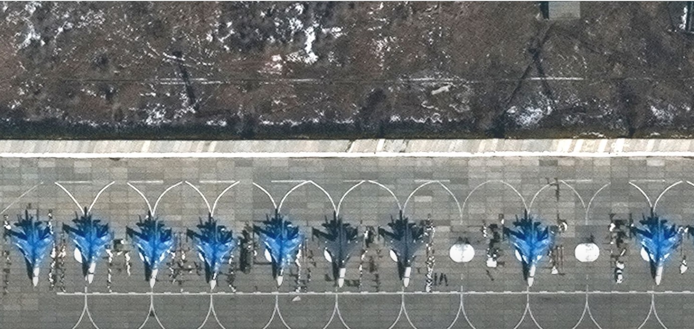 Появились спутниковые снимки аэродрома в Крыму после взрывов