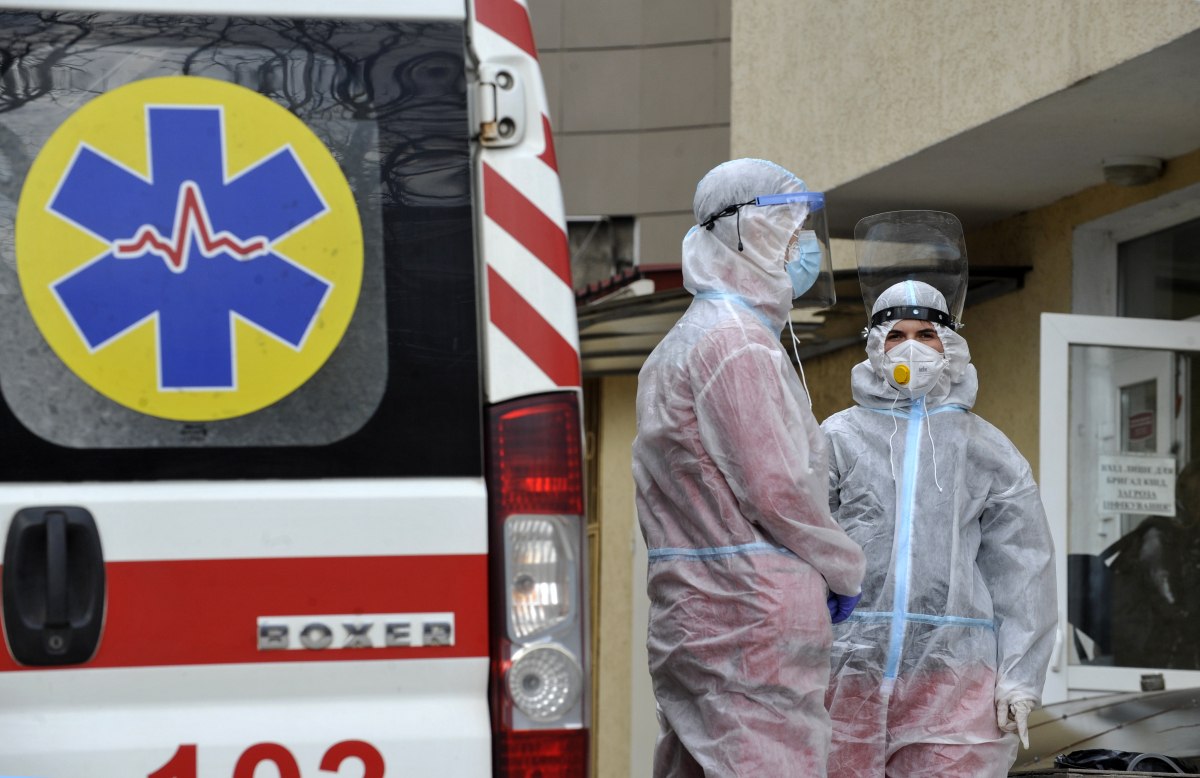 Штам "Омікрон" викликає занепокоєння через ризик повторного інфікування - МОЗ