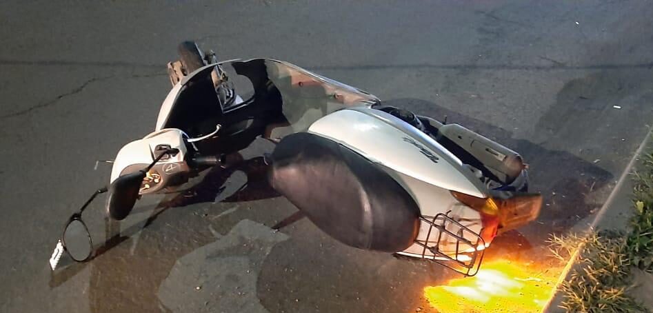 В Закарпатской области на мопеде разбилась пара: девушка погибла