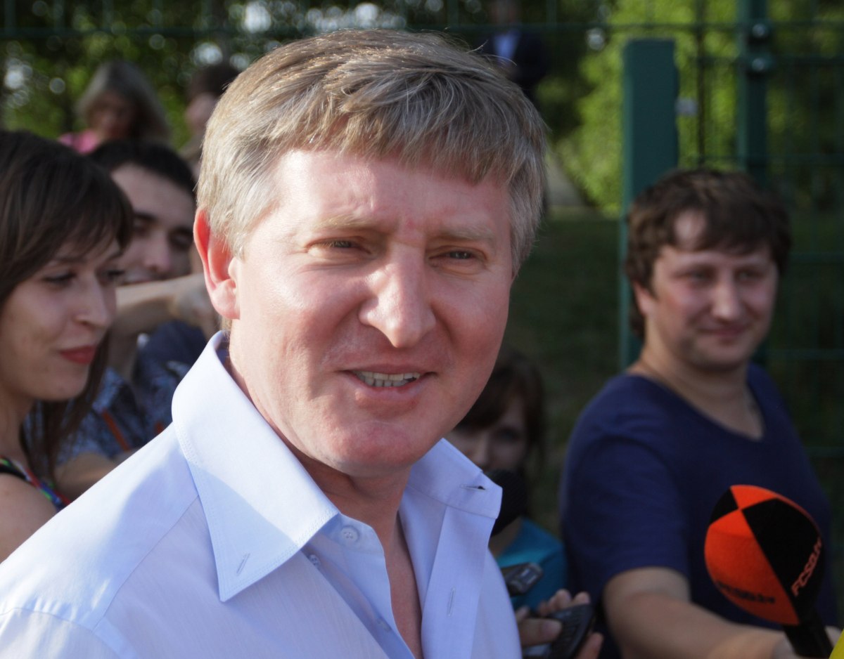 Олигарх Ахметов отдает государству свои СМИ