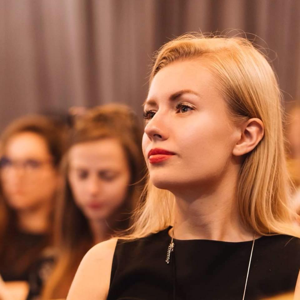 Бывшая глава СЭС Киева переехала девушку на пешеходном переходе